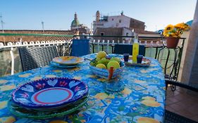 Casa Teresa Nel Centro Di Vietri
